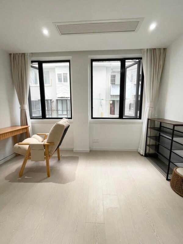 833 middle huaihai road,huangu distric,shanghai